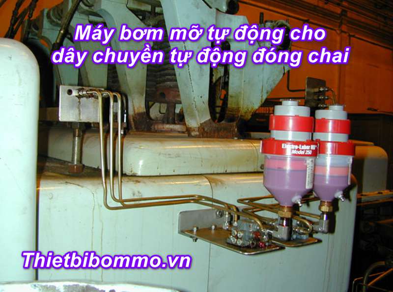 Máy bơm mỡ tự động dùng cho dây truyền tự động đóng chai