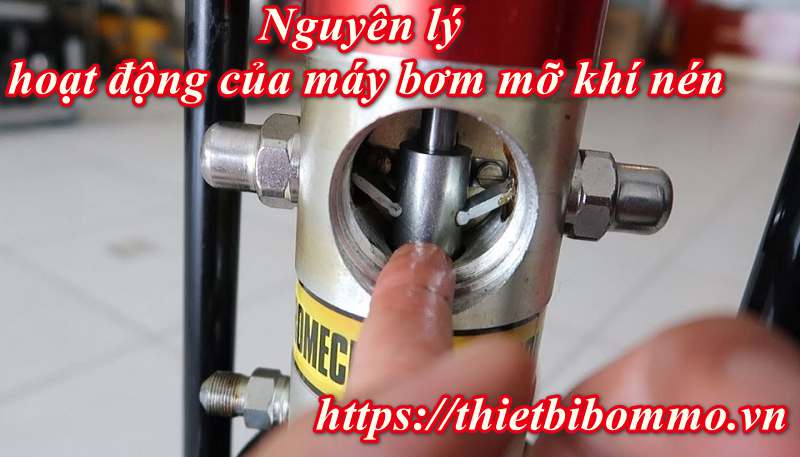 Hướng dẫn cách sử dụng máy bơm mỡ khí nén chính xác nhất