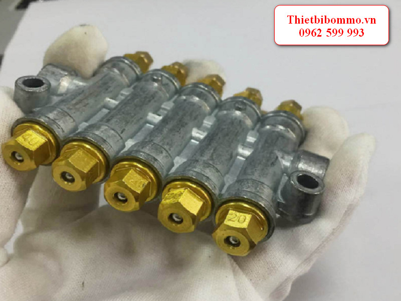 Bộ chia dầu bôi trơn ZLFG cho hệ thống bôi trơn tập trung