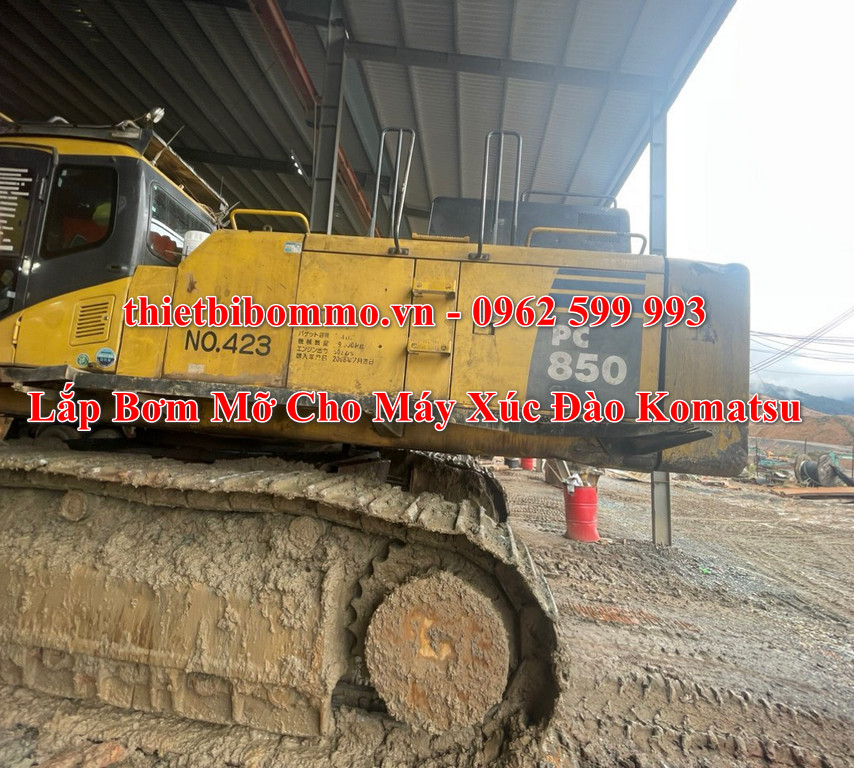 Bơm Mỡ Tự Động Cho Máy Xúc Đào Komatsu 850